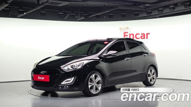 Hyundai i30 2012 — photo 1