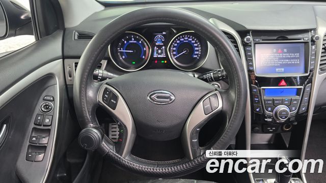 Hyundai i30 2012 — photo 13