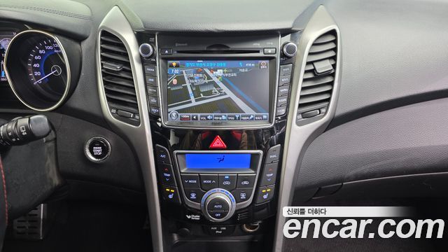 Hyundai i30 2012 — photo 14
