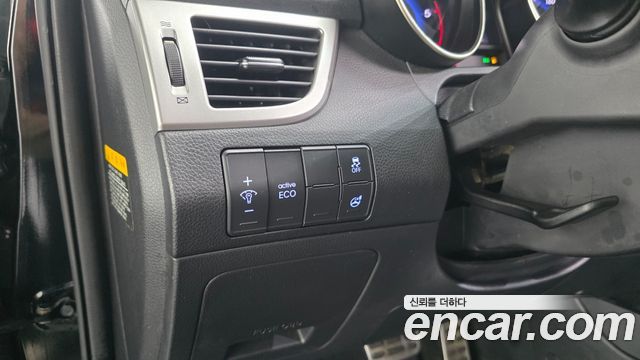 Hyundai i30 2012 — photo 17