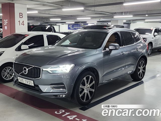 Volvo XC60 2018 — photo 1