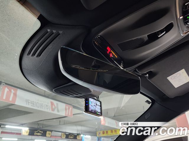 Volvo XC60 2018 — photo 19