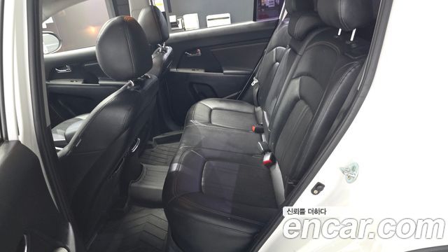 Kia Sportage 2014 — photo 11