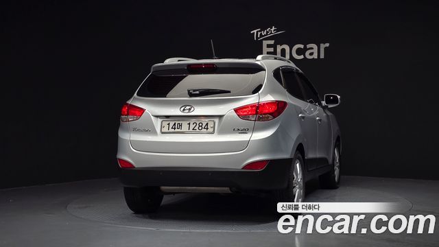 Hyundai Tucson 2011 — photo 4