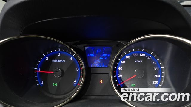 Hyundai Tucson 2011 — photo 8