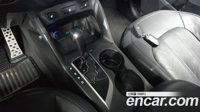 Hyundai Tucson 2011 — photo 9