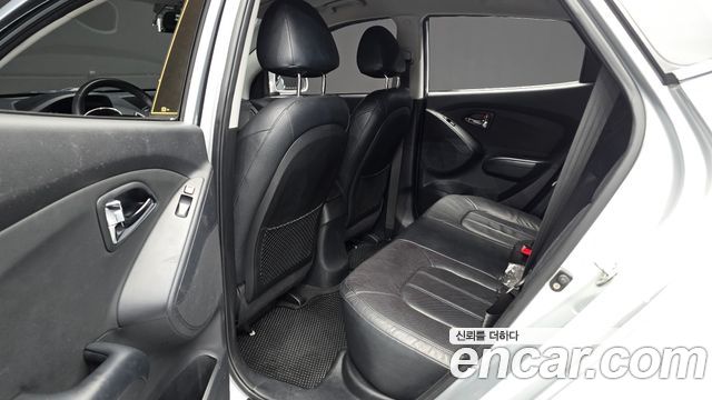 Hyundai Tucson 2011 — photo 11