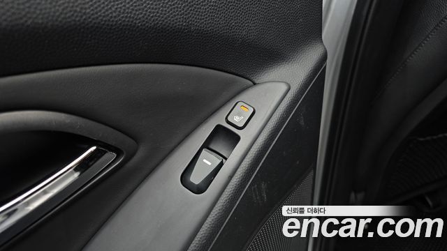 Hyundai Tucson 2011 — photo 17