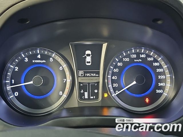 Hyundai Grandeur 2013 — photo 7