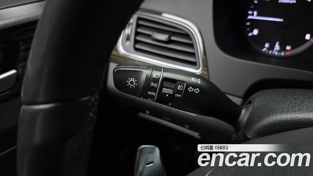 Hyundai Sonata 2016 — photo 18