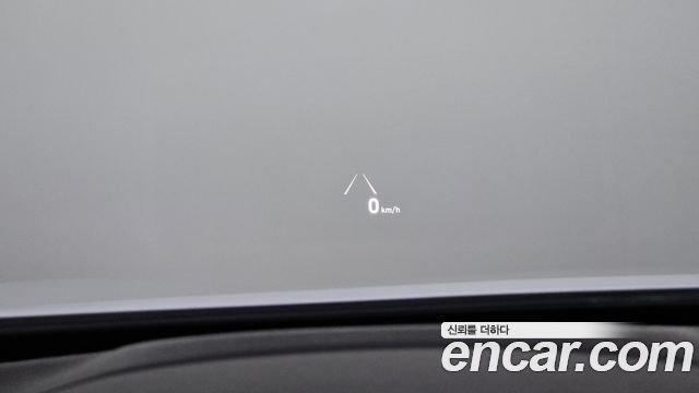 Genesis G80 2017 — photo 17