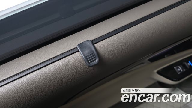 Kia Canival 2021 — photo 27