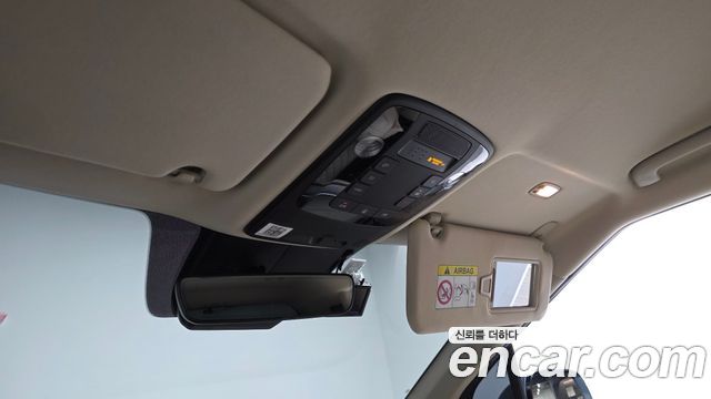 Kia Canival 2021 — photo 40