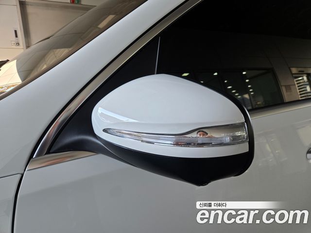 Mercedes-Benz GLE-Class 2025 — photo 7