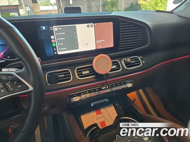 Mercedes-Benz GLE-Class 2025 — photo 11