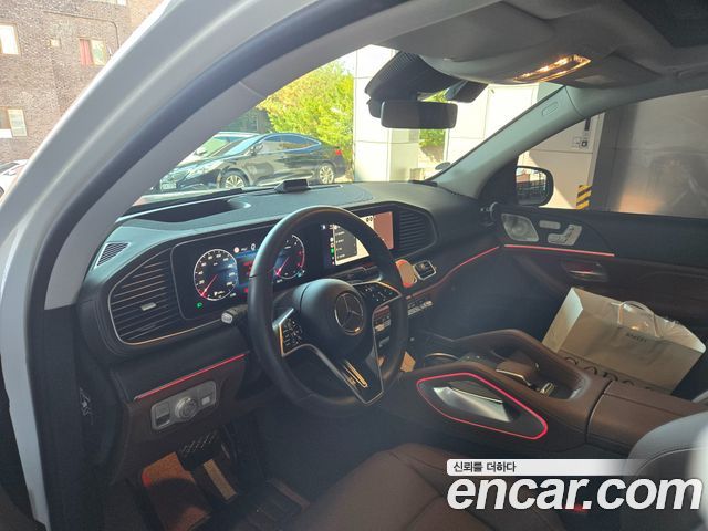 Mercedes-Benz GLE-Class 2025 — photo 14