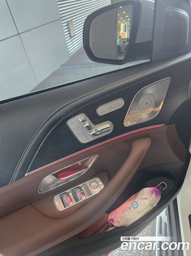 Mercedes-Benz GLE-Class 2025 — photo 17