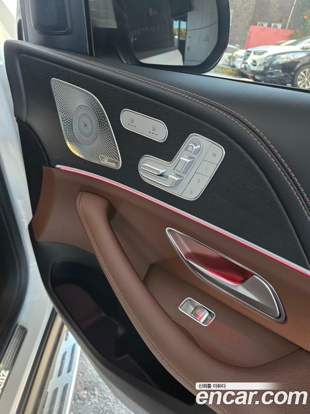 Mercedes-Benz GLE-Class 2025 — photo 19