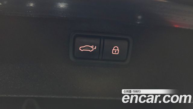 Genesis G80 2019 — photo 24