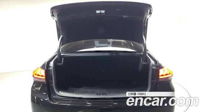 Genesis G80 2019 — photo 25