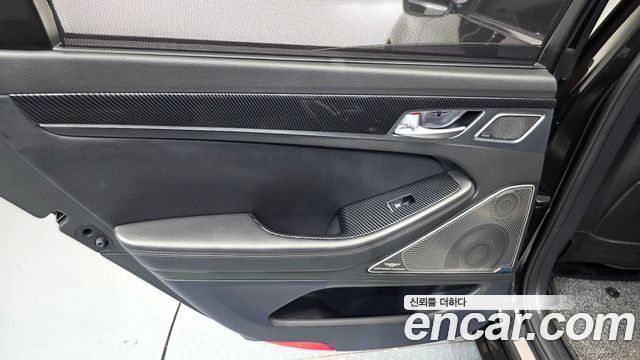 Genesis G80 2019 — photo 15