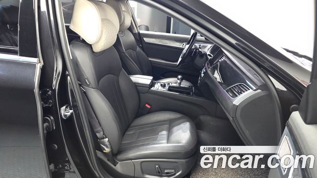 Genesis G80 2019 — photo 16