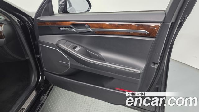 Genesis EQ900 2016 — photo 14