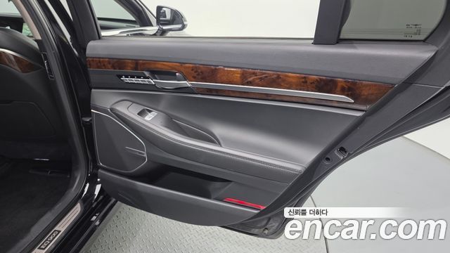 Genesis EQ900 2016 — photo 15