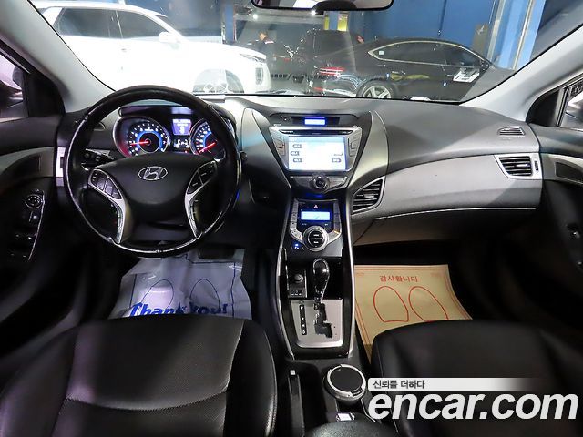 Hyundai AVANTE 2013 — photo 5