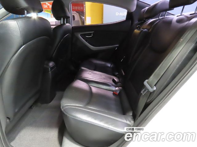 Hyundai AVANTE 2013 — photo 7