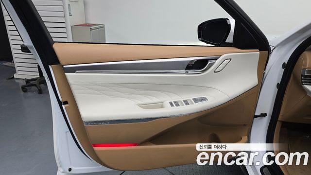 Hyundai Grandeur 2022 — photo 14