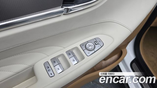 Hyundai Grandeur 2022 — photo 28