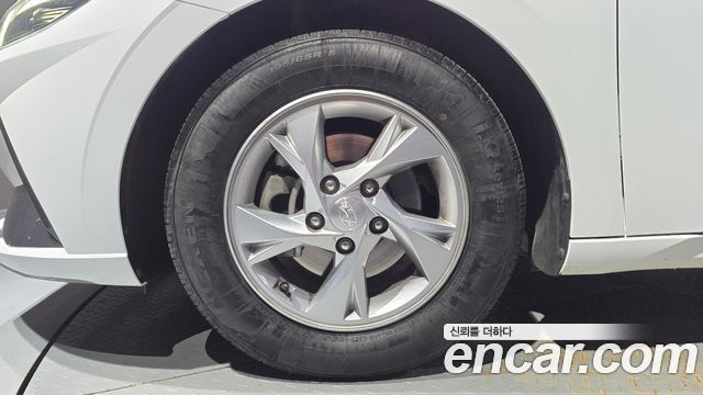 Hyundai AVANTE 2021 — photo 5