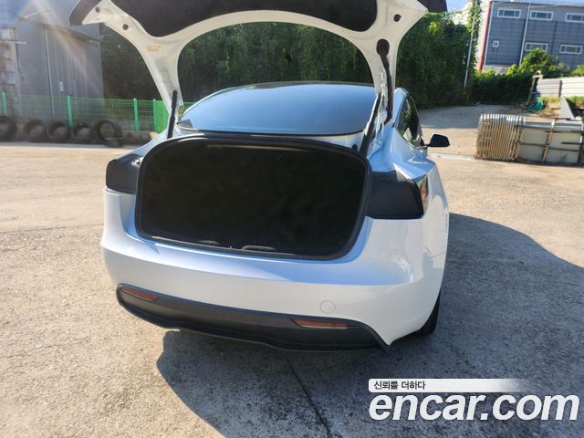 Tesla Model 3 2024 — photo 16
