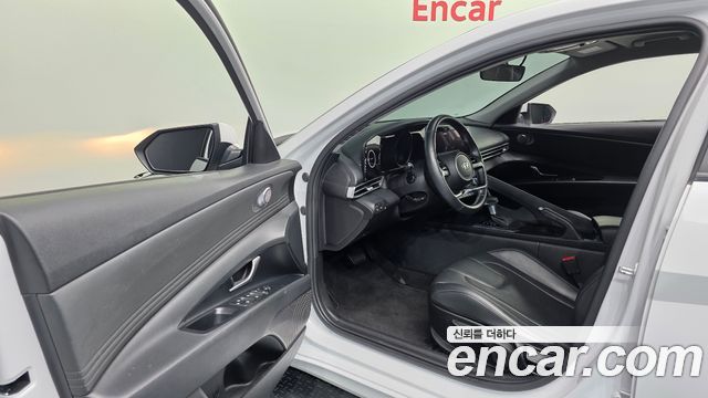 Hyundai AVANTE 2021 — photo 13