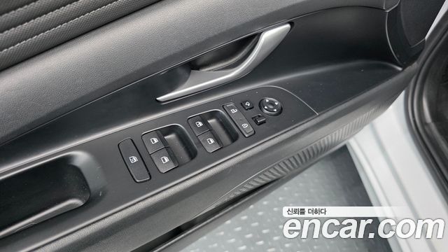 Hyundai AVANTE 2021 — photo 27