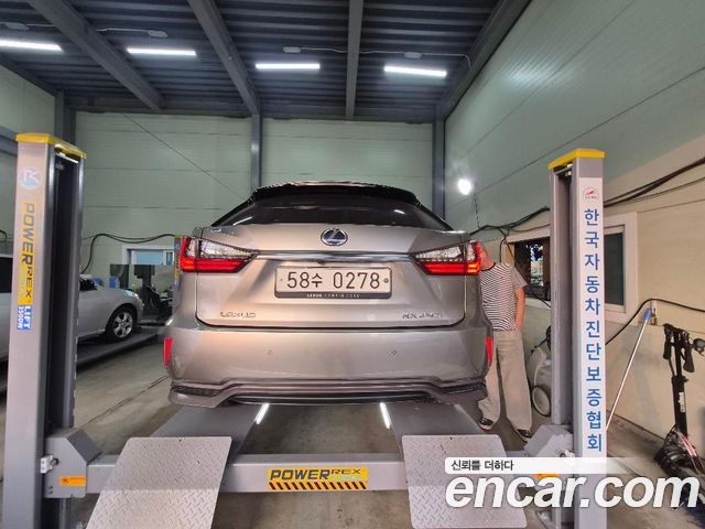 Lexus RX 2017 — photo 2