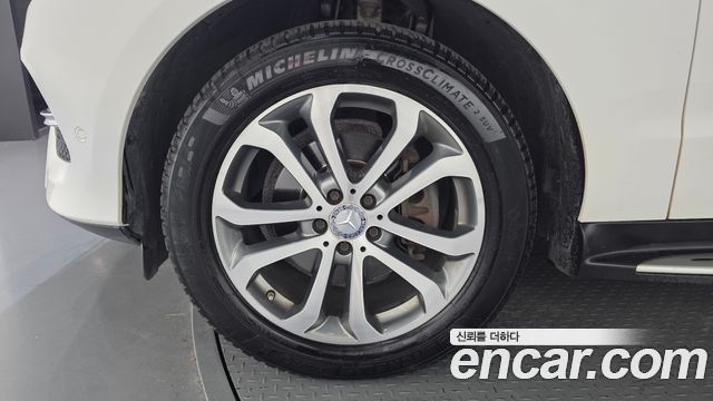 Mercedes-Benz GLE-Class 2016 — photo 5