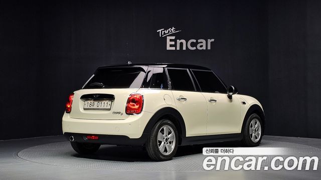 Mini Cooper 2016 — photo 2