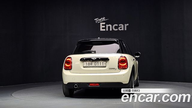 Mini Cooper 2016 — photo 4