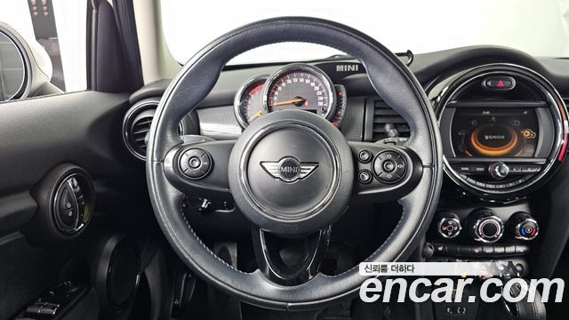 Mini Cooper 2016 — photo 13
