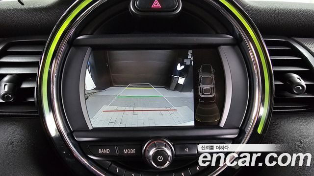 Mini Cooper 2016 — photo 16