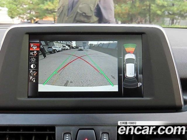 BMW 2-Series 2017 — photo 13