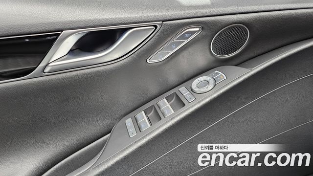 Genesis G80 2021 — photo 23