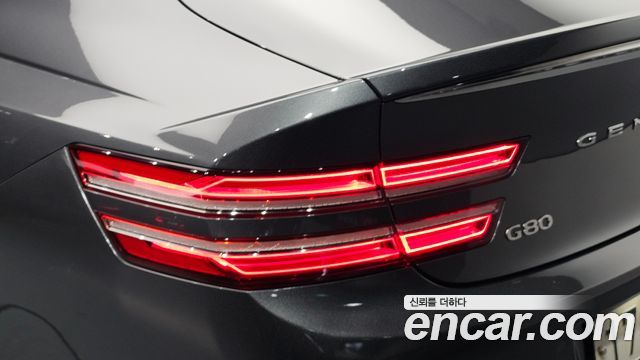 Genesis G80 2021 — photo 9