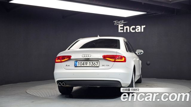 Audi A4 2015 — photo 4