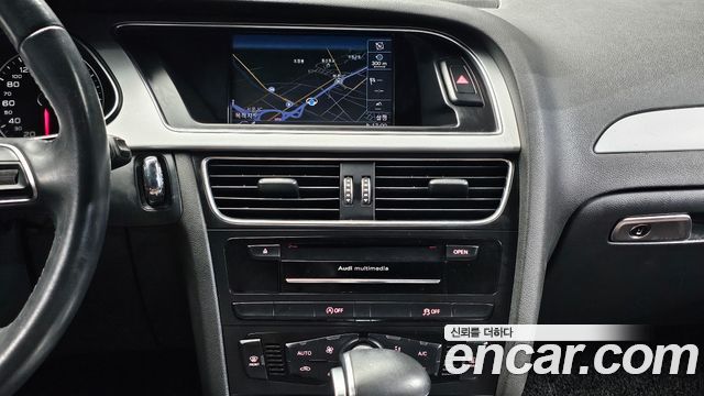 Audi A4 2015 — photo 14