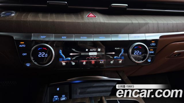 Genesis G80 2021 — photo 32