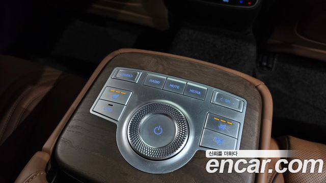 Genesis G80 2021 — photo 33