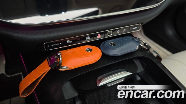 Mercedes-Benz E-Class 2025 — photo 31